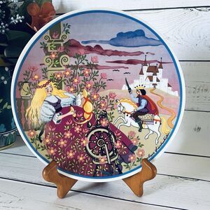 Barbara Fürstenhöfer Vintage Fairy Tale Series Collective Plate Sleeping Beauty